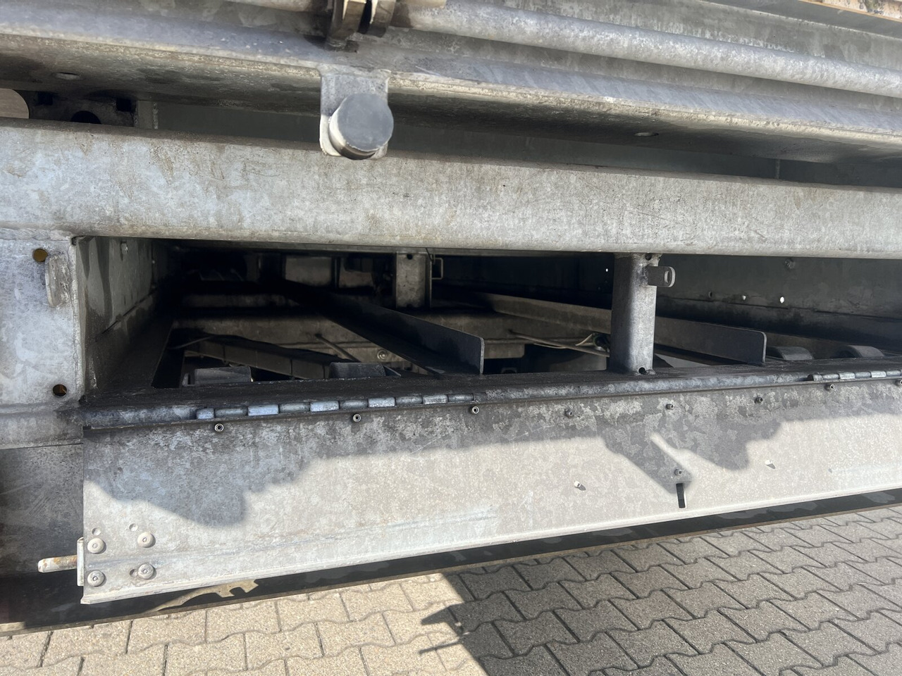 Remorcă TTD 19 Schwebheim TTD 19 Schwebheim, Rampenschacht, Verzinkt: Foto 6 Remorcă TTD 19 Schwebheim TTD 19 Schwebheim, Rampenschacht, Verzinkt: Foto 6