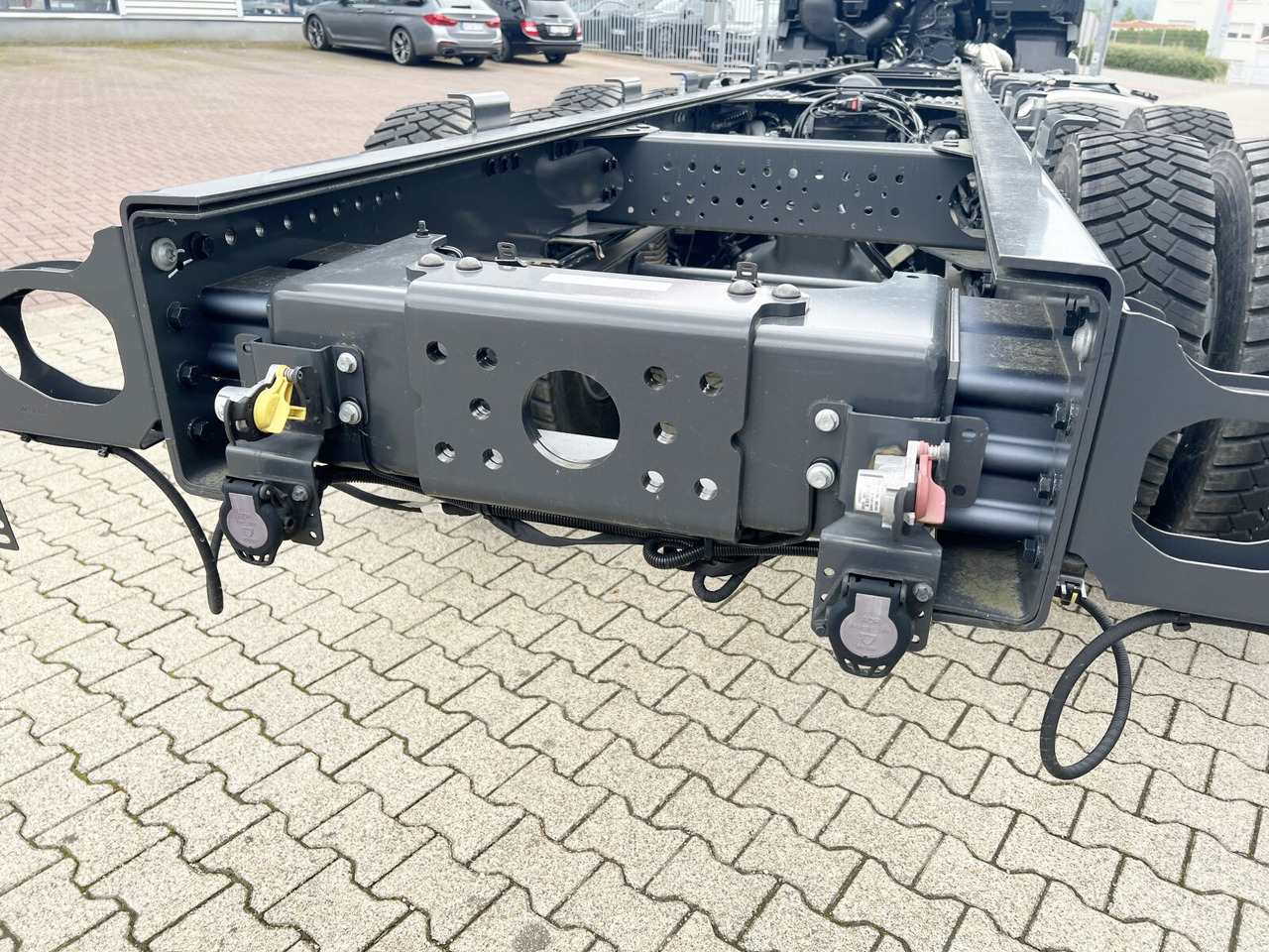 Renault C 480 8x4 C 480 8x4 - Camion şasiu: Foto 3 Renault C 480 8x4 C 480 8x4 - Camion şasiu: Foto 3