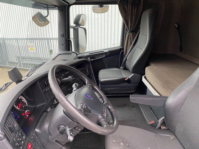 Scania R450 LB 6x2-4 R450 LB 6x2-4 Getränkekoffer, Retarder, Lift-/Lenkachse, Stapleraufnahme - Camion furgon: Foto 4 Scania R450 LB 6x2-4 R450 LB 6x2-4 Getränkekoffer, Retarder, Lift-/Lenkachse, Stapleraufnahme - Camion furgon: Foto 4