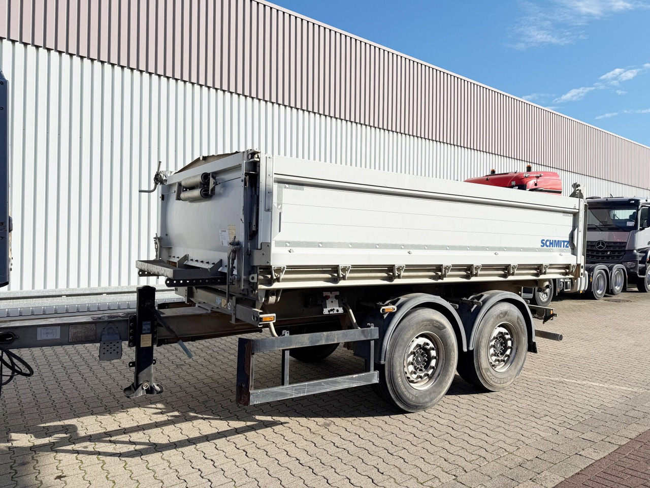 Schmitz Cargobull ZKI 18-4.9 ZKI 18-4.9, Alu-Bordwände, ca. 10m³ - Remorcă basculantă: Foto 4 Schmitz Cargobull ZKI 18-4.9 ZKI 18-4.9, Alu-Bordwände, ca. 10m³ - Remorcă basculantă: Foto 4