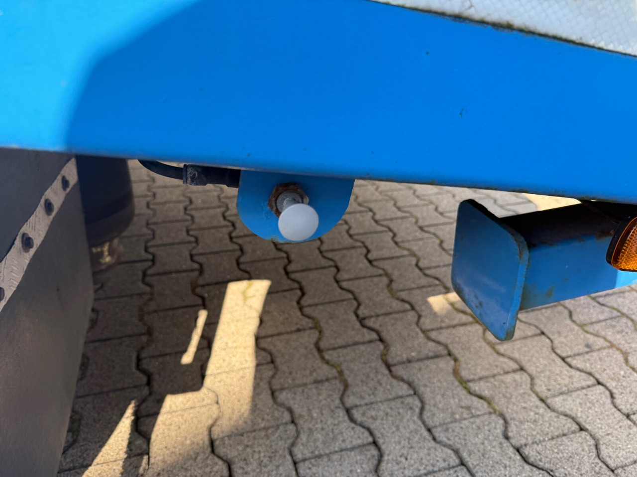 Scorpion 3-Achs Tiefladeanhänger Scorpion 3-Achs Tiefladeanhänger, Liftachse, pneumatische Auffahrrampen - Remorcă transport agabaritic: Foto 4 Scorpion 3-Achs Tiefladeanhänger Scorpion 3-Achs Tiefladeanhänger, Liftachse, pneumatische Auffahrrampen - Remorcă transport agabaritic: Foto 4