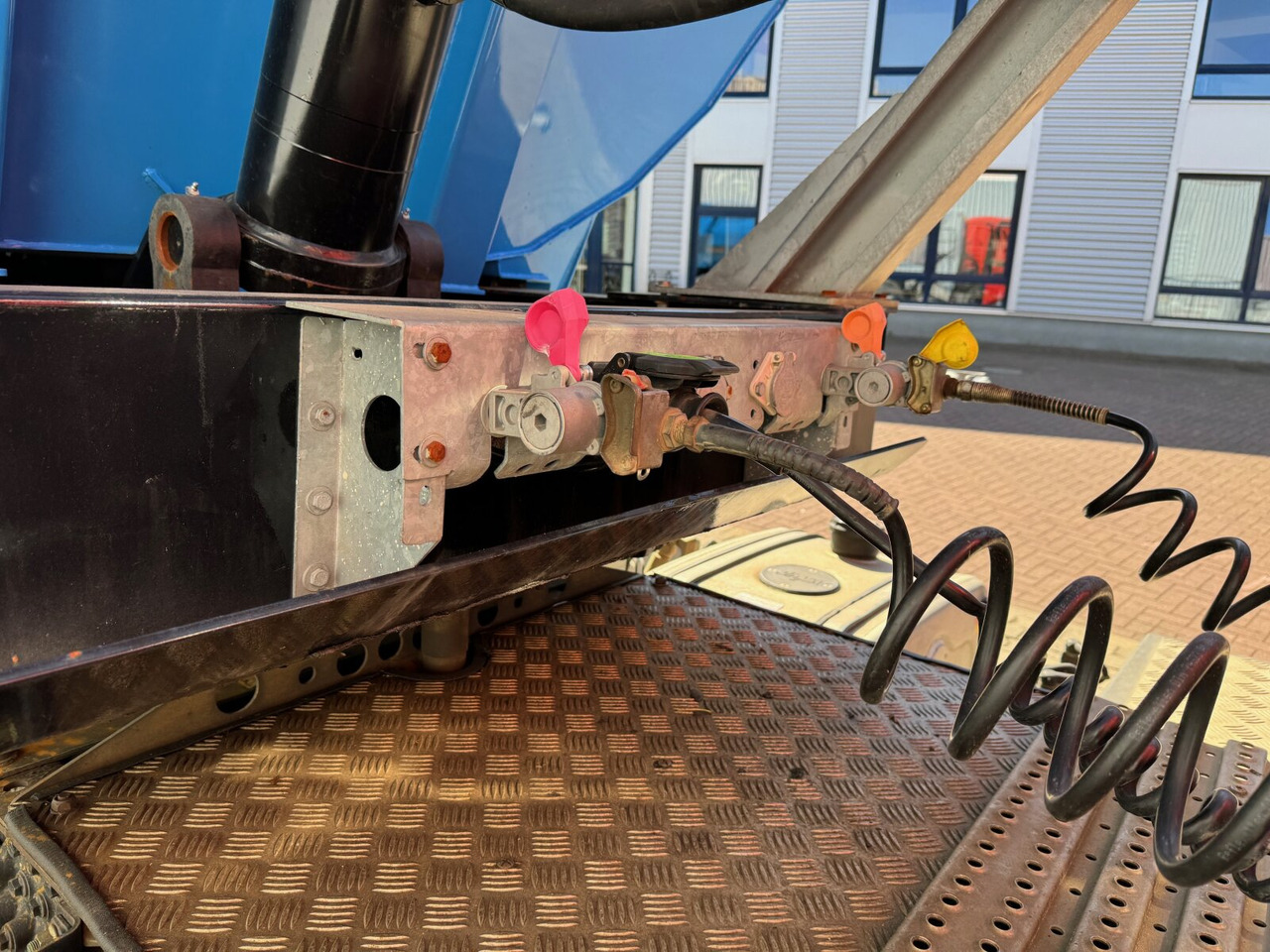 Euro ATM 27 Euro ATM 27, HARDOX Stahlmulde ca. 27m³, Liftachse - Semiremorcă: Foto 3 Euro ATM 27 Euro ATM 27, HARDOX Stahlmulde ca. 27m³, Liftachse - Semiremorcă: Foto 3