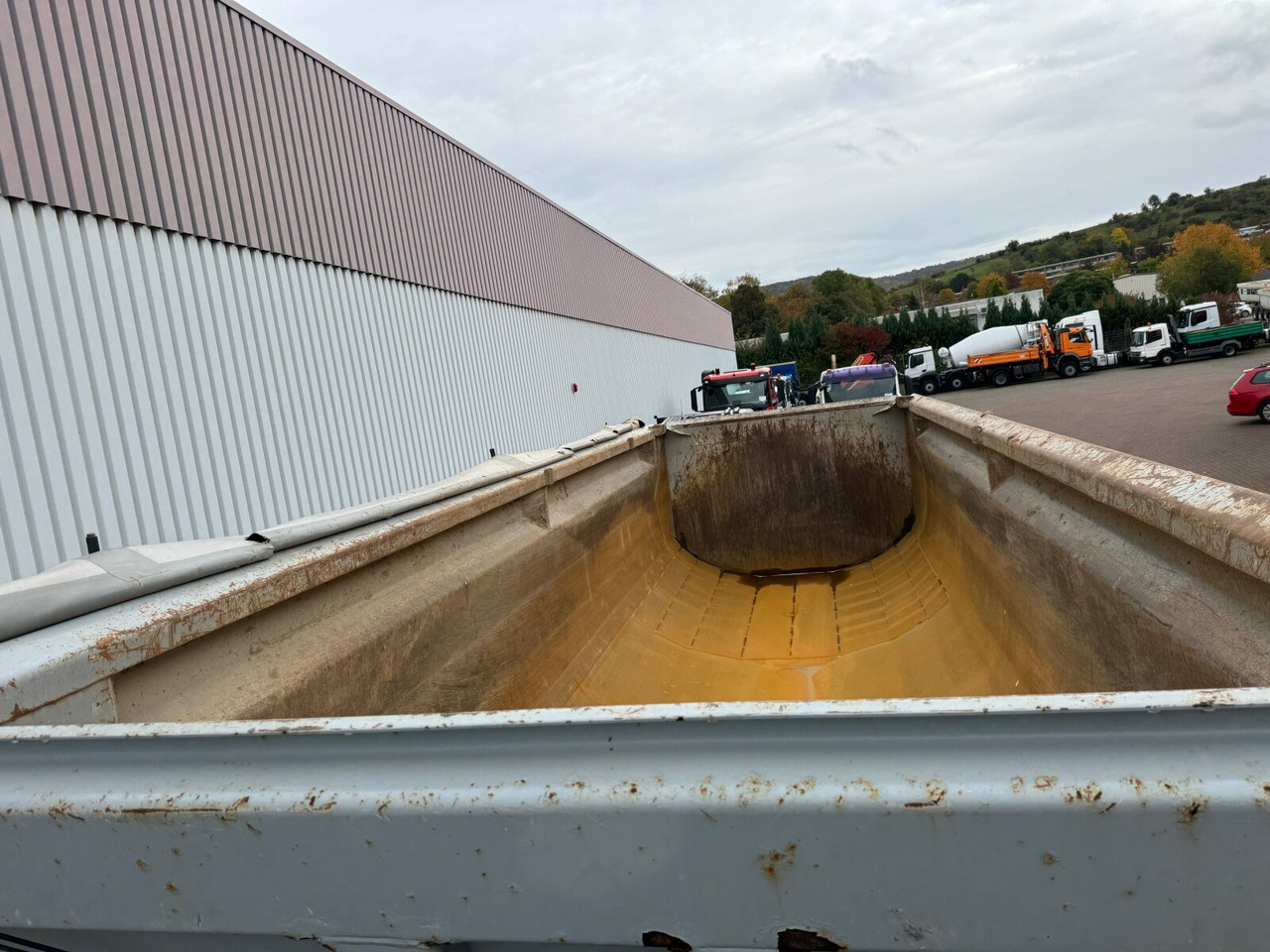 Schwarzmüller K-Serie Kippauflieger K-Serie Kippauflieger, Stahlmulde ca. 27m³, Liftachse - Semiremorcă: Foto 3 Schwarzmüller K-Serie Kippauflieger K-Serie Kippauflieger, Stahlmulde ca. 27m³, Liftachse - Semiremorcă: Foto 3