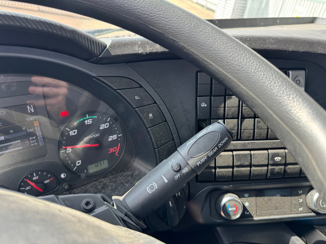 X-Way AD360X40Z/P 8x4 X-Way AD360X40Z/P 8x4 - Camion şasiu: Foto 5 X-Way AD360X40Z/P 8x4 X-Way AD360X40Z/P 8x4 - Camion şasiu: Foto 5