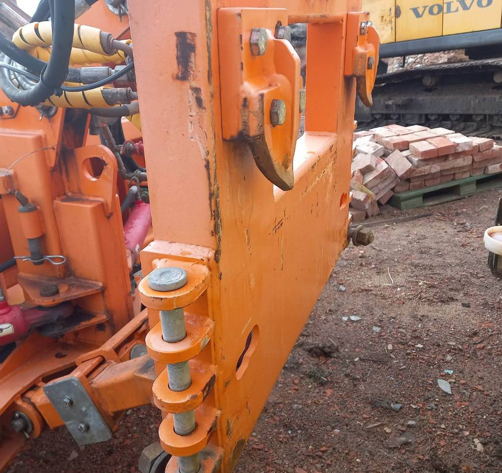 Rasco Kalnik 3,4 - Plug zapada: Foto 5 Rasco Kalnik 3,4 - Plug zapada: Foto 5