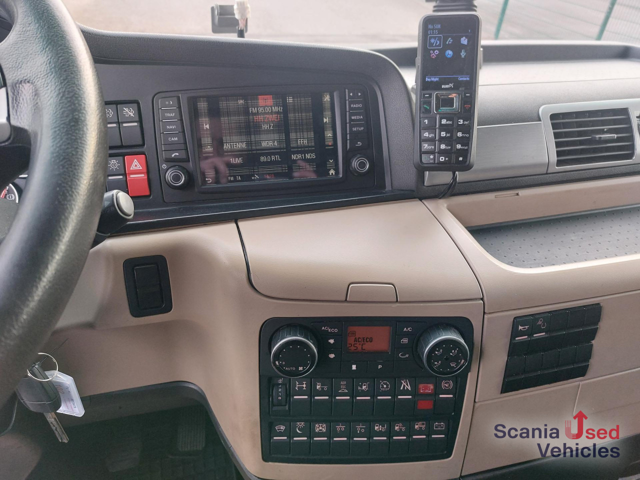 MAN TGX 18.500LL Low Liner - Cap tractor: Foto 3 MAN TGX 18.500LL Low Liner - Cap tractor: Foto 3