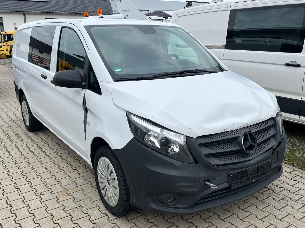 Mercedes-Benz Vito 116CDI 53384KM - Autoutilitară compactă: Foto 2 Mercedes-Benz Vito 116CDI 53384KM - Autoutilitară compactă: Foto 2