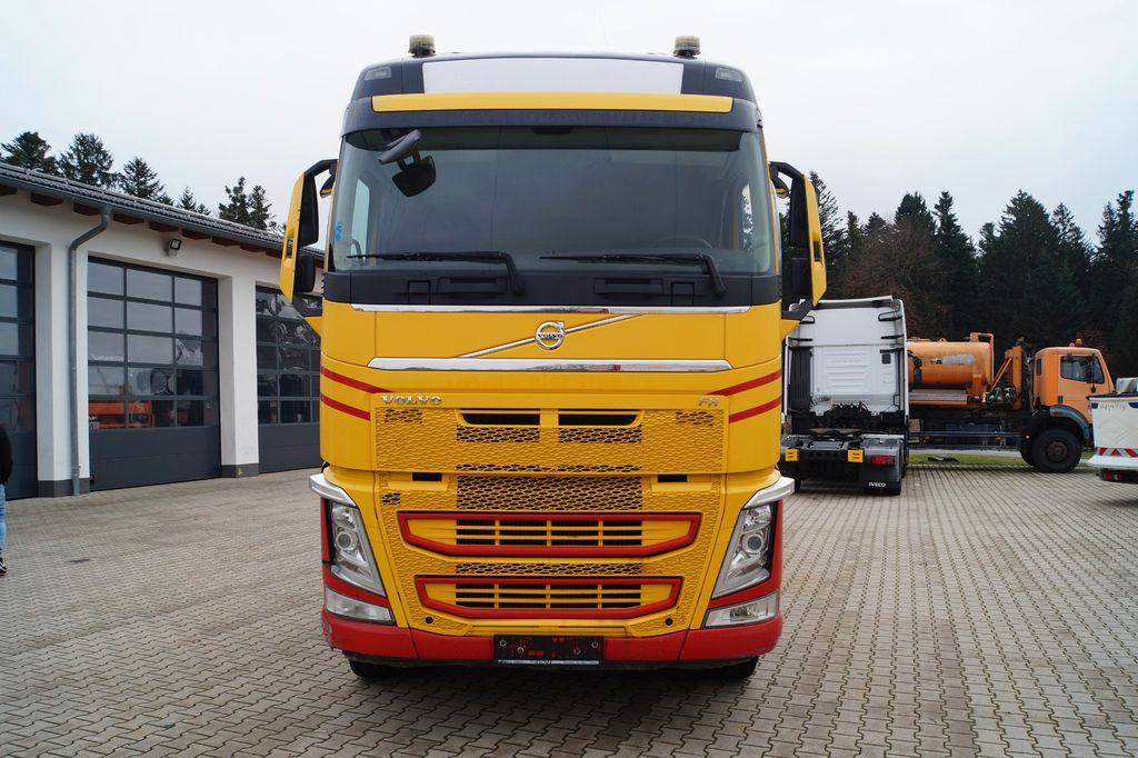 Volvo FH 500 Holztrans. mit Penz 12Z9 Holzkran Volvo FH 500 Holztrans. mit Penz 12Z9 Holzkran - Camion forestier, Camion cu macara: Foto 3 Volvo FH 500 Holztrans. mit Penz 12Z9 Holzkran Volvo FH 500 Holztrans. mit Penz 12Z9 Holzkran - Camion forestier, Camion cu macara: Foto 3