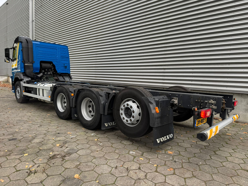 Volvo FM 410 / 8X4 / I-Shift / ADR / Tridem / TUV: 6-2026 / NL Truck - Camion şasiu: Foto 4 Volvo FM 410 / 8X4 / I-Shift / ADR / Tridem / TUV: 6-2026 / NL Truck - Camion şasiu: Foto 4