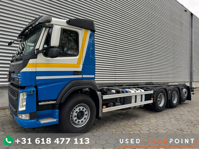 Volvo FM 410 / 8X4 / I-Shift / ADR / Tridem / TUV: 6-2026 / NL Truck - Camion şasiu: Foto 1 Volvo FM 410 / 8X4 / I-Shift / ADR / Tridem / TUV: 6-2026 / NL Truck - Camion şasiu: Foto 1