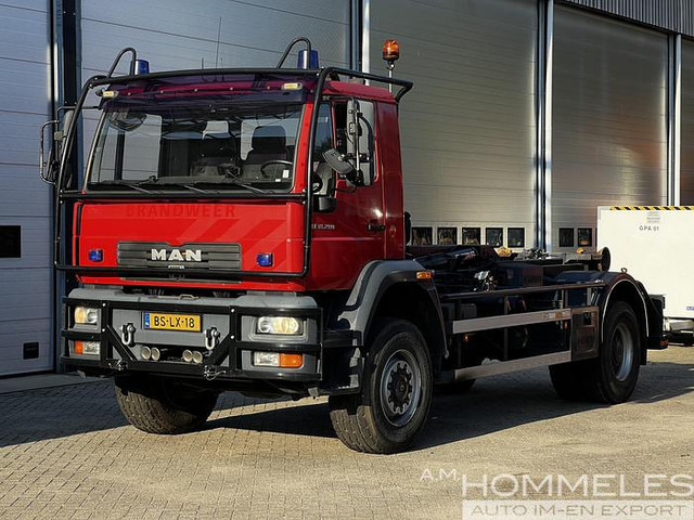 MAN LE 18.280 multilift - Camion cu cârlig: Foto 1 MAN LE 18.280 multilift - Camion cu cârlig: Foto 1
