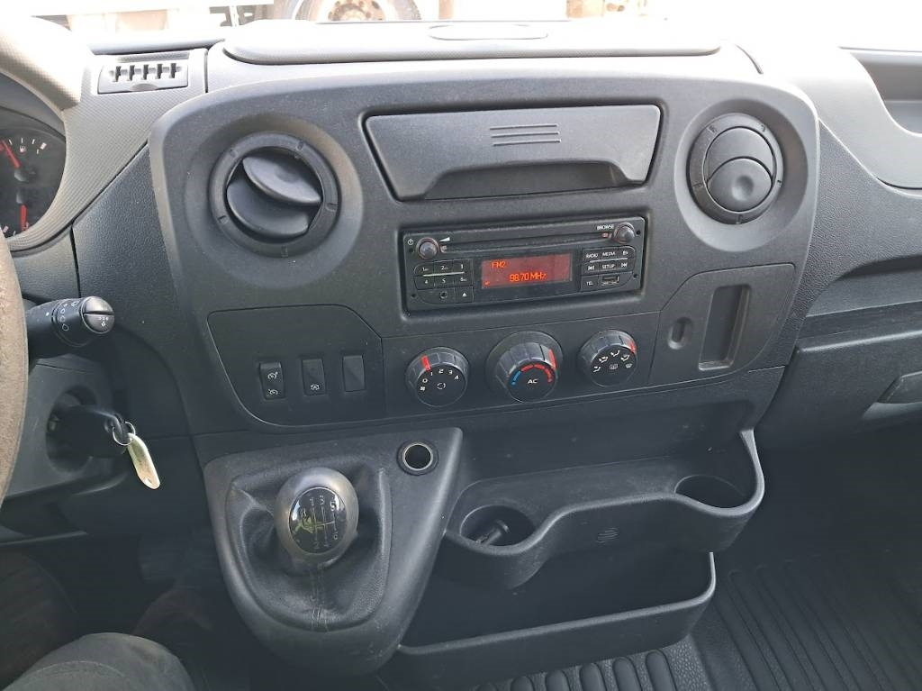 Nissan NV 400 Food Truck Gilli/Katukeittiö auto - Autorulota comerciala, Autoutilitară: Foto 3 Nissan NV 400 Food Truck Gilli/Katukeittiö auto - Autorulota comerciala, Autoutilitară: Foto 3