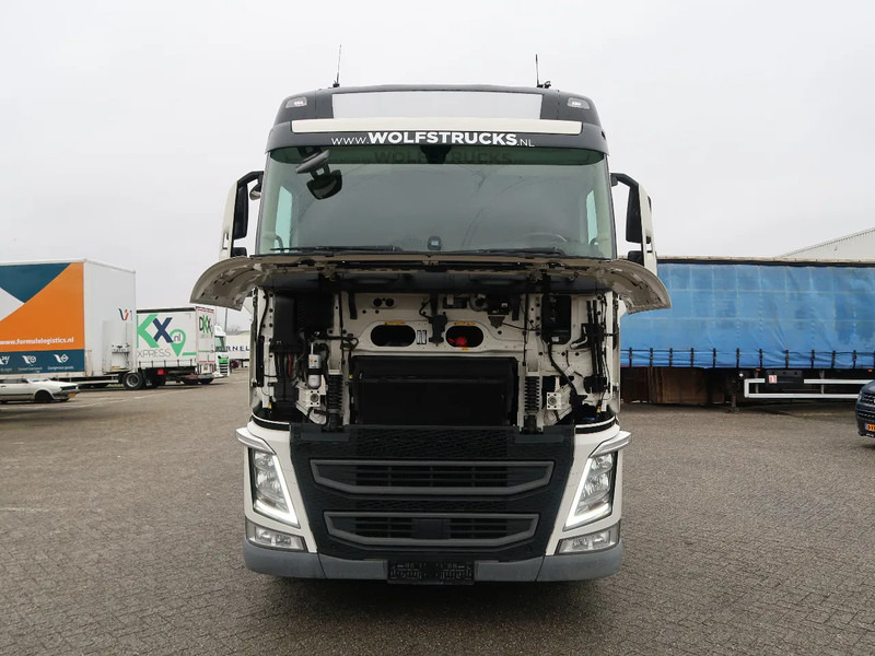 Volvo FH 460 4x2, Globe, LA chass, 2 tanks, ACC, TOP! - Cap tractor: Foto 3 Volvo FH 460 4x2, Globe, LA chass, 2 tanks, ACC, TOP! - Cap tractor: Foto 3