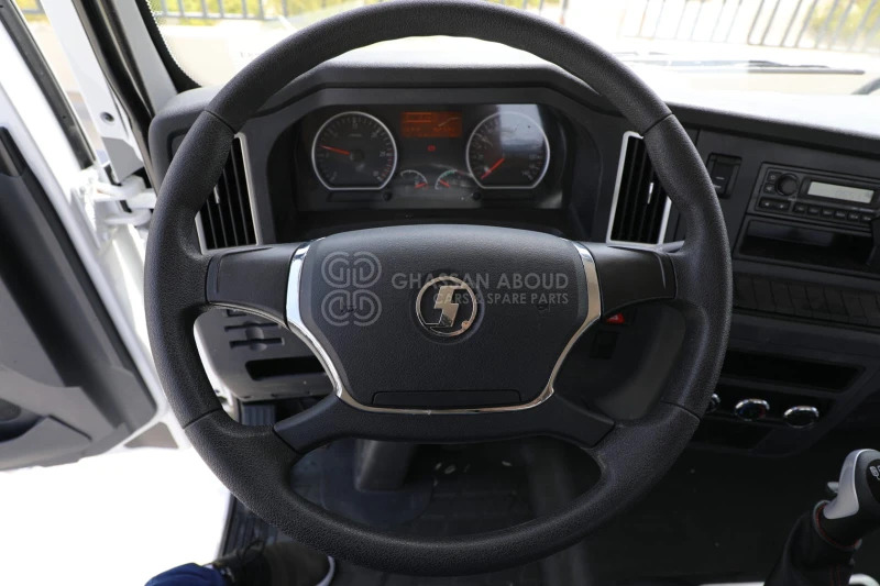 Shacman 4x2 L3000 Chassis - Camion şasiu: Foto 5 Shacman 4x2 L3000 Chassis - Camion şasiu: Foto 5