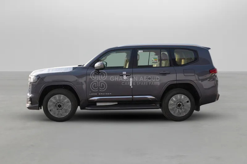 Toyota Land Cruiser 300 - SUV: Foto 3 Toyota Land Cruiser 300 - SUV: Foto 3