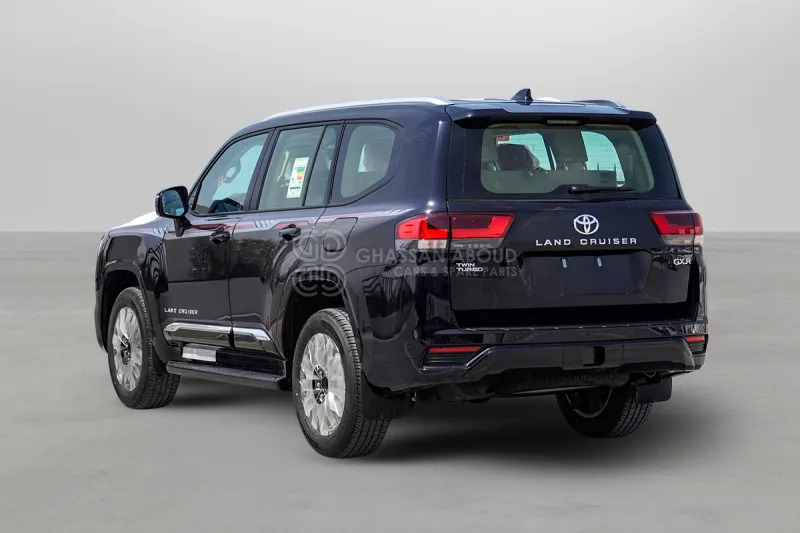 Toyota Land Cruiser 300 - SUV: Foto 4 Toyota Land Cruiser 300 - SUV: Foto 4