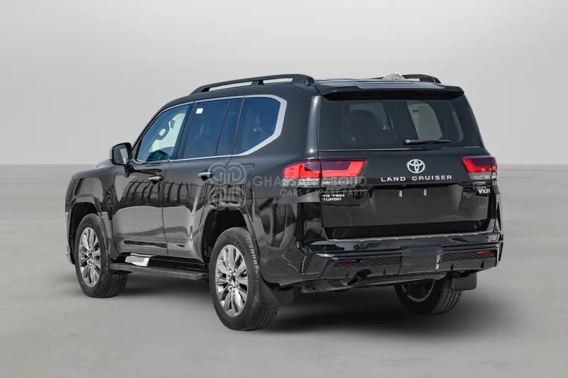 Toyota Land Cruiser 300 - SUV: Foto 4 Toyota Land Cruiser 300 - SUV: Foto 4