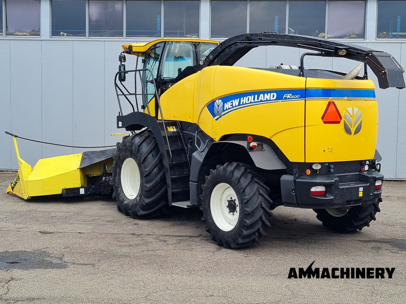 New Holland FR600 - Combină de Recoltat Furaj: Foto 4 New Holland FR600 - Combină de Recoltat Furaj: Foto 4