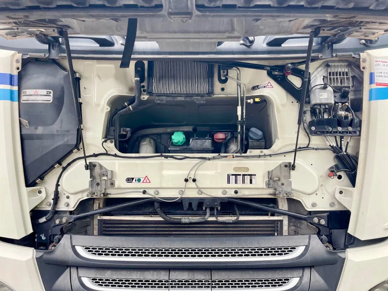 DAF XF 480 HYDRAULIC, PARKING CLIMA, FRIGO - Cap tractor: Foto 3 DAF XF 480 HYDRAULIC, PARKING CLIMA, FRIGO - Cap tractor: Foto 3