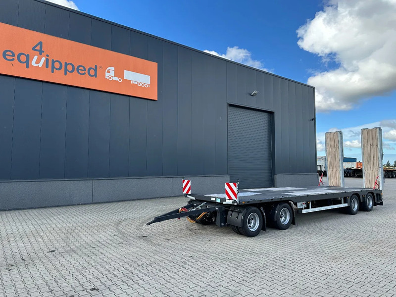 Faymonville MAX600-S-4-8.90-U, 4 axles (2 + 2), hydraulic ramps, loading-floor 8.90cm, NEW!! - Remorcă transport auto: Foto 2 Faymonville MAX600-S-4-8.90-U, 4 axles (2 + 2), hydraulic ramps, loading-floor 8.90cm, NEW!! - Remorcă transport auto: Foto 2