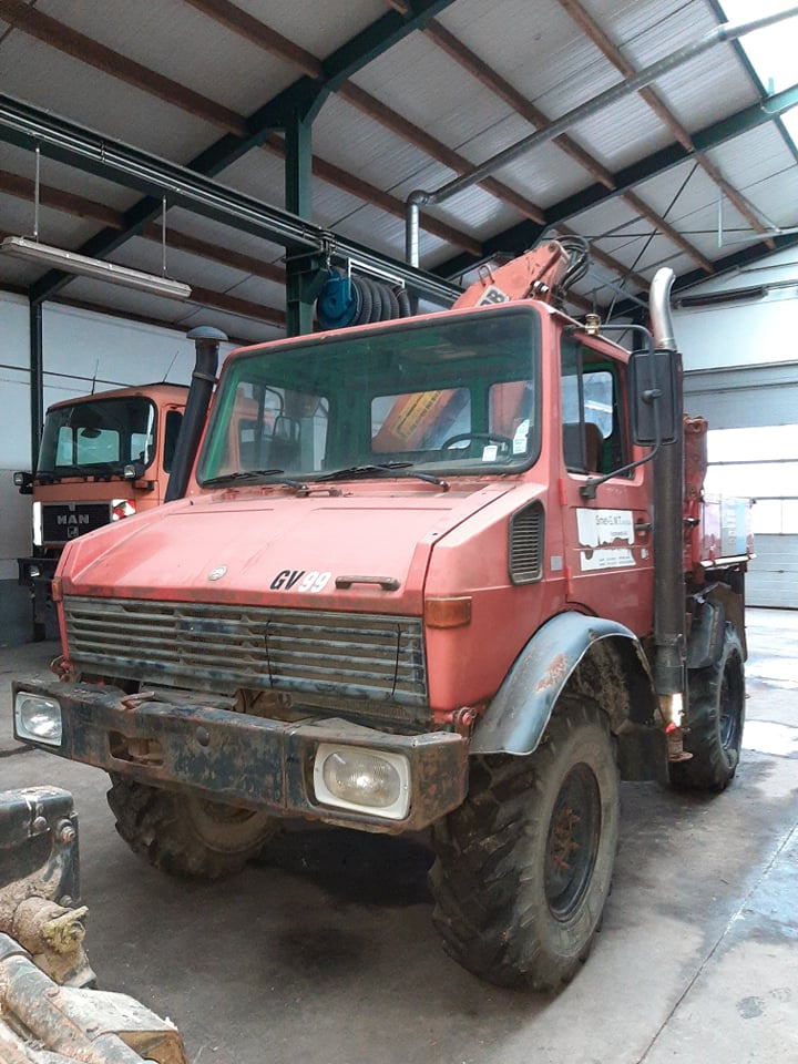 UNIMOG 1250 - Camion cu macara: Foto 1 UNIMOG 1250 - Camion cu macara: Foto 1