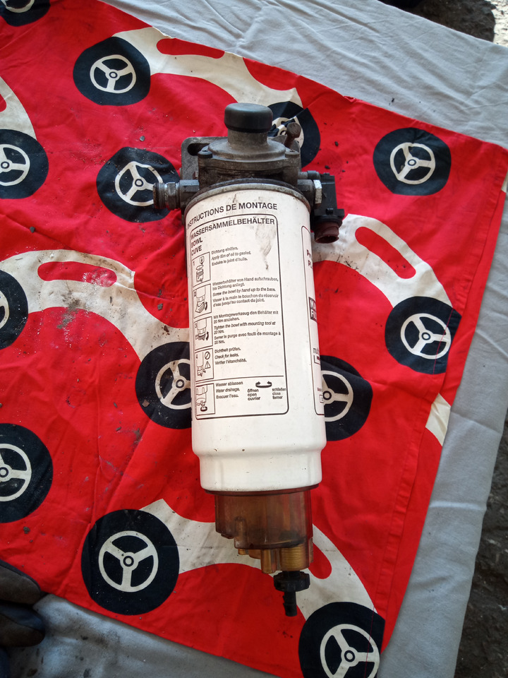 DAF XF106 - Filtru de combustibil: Foto 3 DAF XF106 - Filtru de combustibil: Foto 3