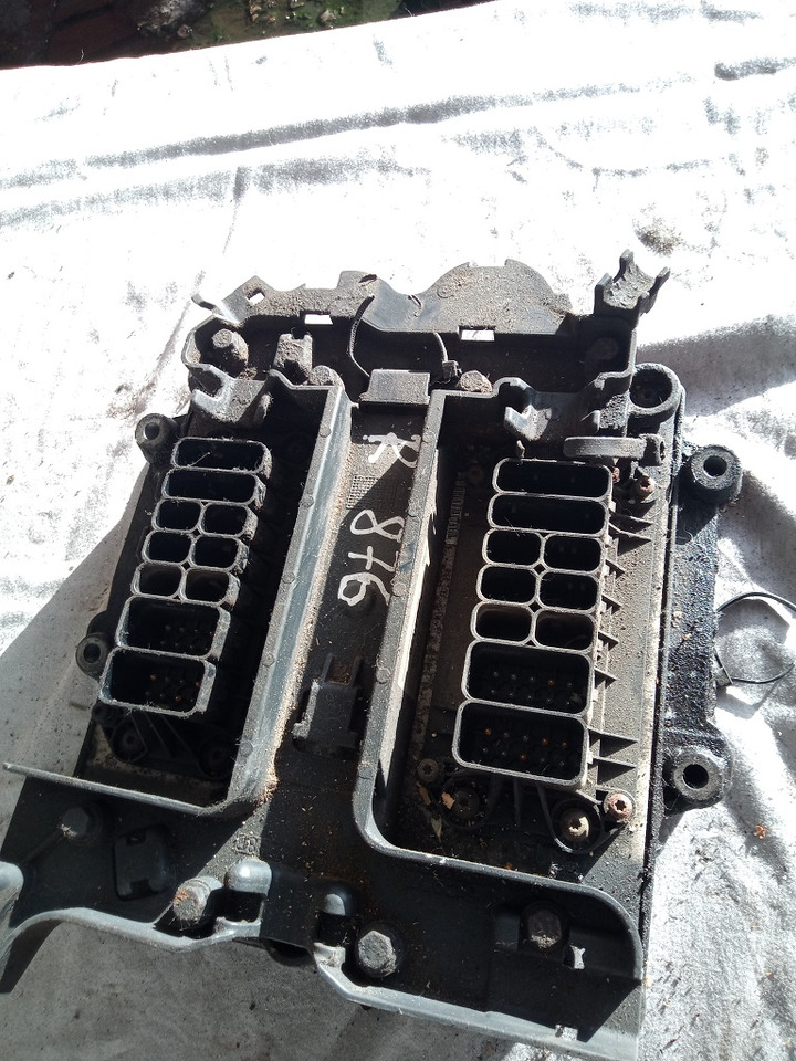 EDC Scania R420 DT1212 1784875 - Calculator de bord pentru Camion: Foto 2 EDC Scania R420 DT1212 1784875 - Calculator de bord pentru Camion: Foto 2