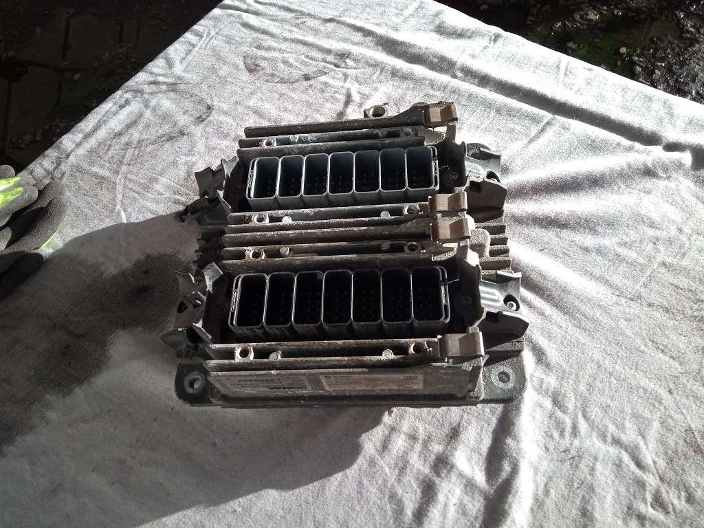 EDC Scania R440 DC1305 2006543 - Calculator de bord pentru Camion: Foto 2 EDC Scania R440 DC1305 2006543 - Calculator de bord pentru Camion: Foto 2