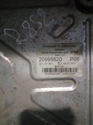 EDC VOLVO FH420 D13C420 20995620 20995620 P06 - Calculator de bord pentru Camion: Foto 1 EDC VOLVO FH420 D13C420 20995620 20995620 P06 - Calculator de bord pentru Camion: Foto 1