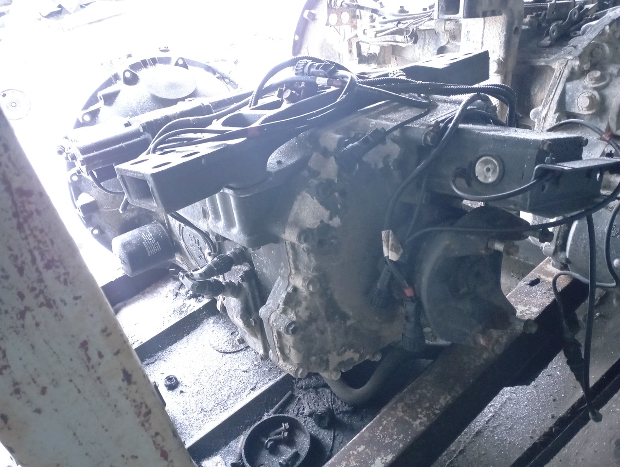 SCANIA R420, R440,G320,R480 - Cutie de viteze pentru Camion şasiu: Foto 3 SCANIA R420, R440,G320,R480 - Cutie de viteze pentru Camion şasiu: Foto 3