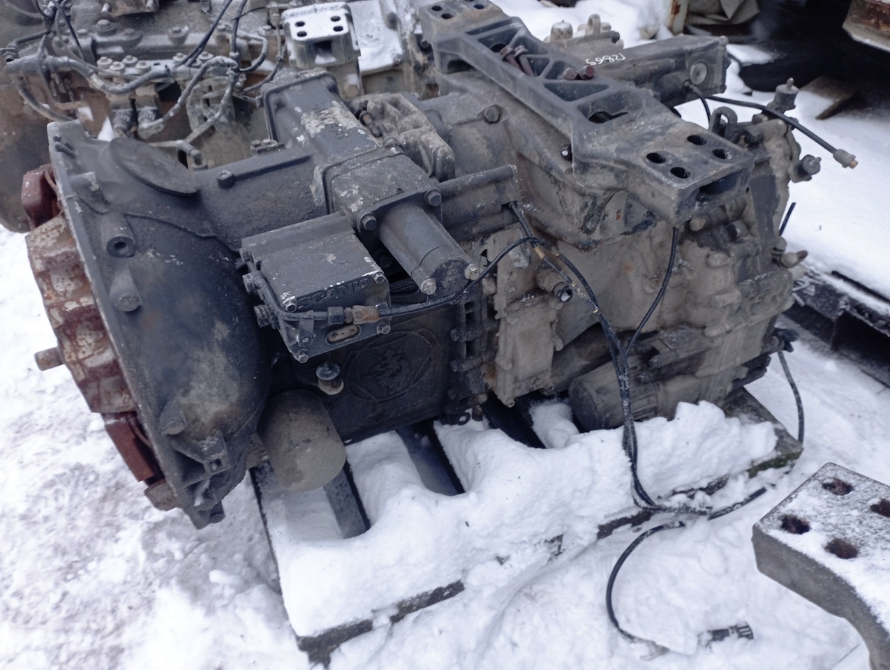 SCANIA R440 - Cutie de viteze pentru Camion şasiu: Foto 3 SCANIA R440 - Cutie de viteze pentru Camion şasiu: Foto 3