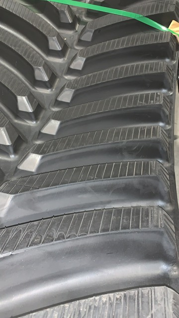 Rubber track for Case IH 9300 / GRECAV / ZUIDBERG / Claas Xerion 5000 TS 30" and 36" - Senila pentru Tractor pe senile: Foto 3 Rubber track for Case IH 9300 / GRECAV / ZUIDBERG / Claas Xerion 5000 TS 30" and 36" - Senila pentru Tractor pe senile: Foto 3