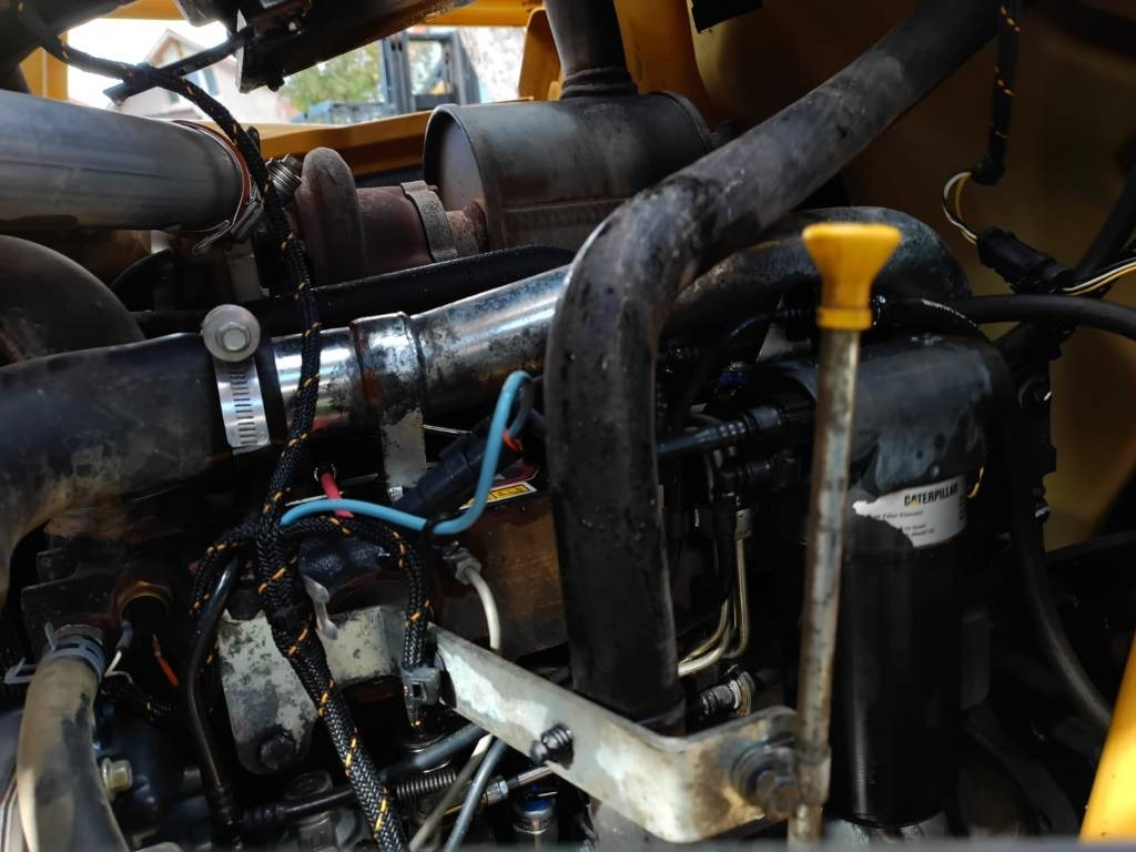 Buldoexcavator CATERPILLAR 432  07A: Foto 9