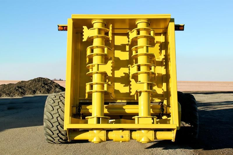 Degelman M28 - Maşină de împrăştiat gunoi de grajd: Foto 3 Degelman M28 - Maşină de împrăştiat gunoi de grajd: Foto 3