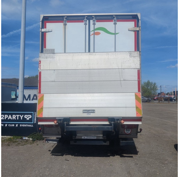 Renault Midlum-With-Hanging-Work-In-The-Fridge - Camion frigider: Foto 5 Renault Midlum-With-Hanging-Work-In-The-Fridge - Camion frigider: Foto 5