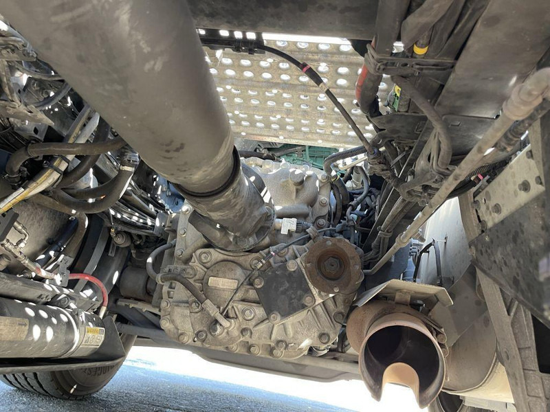 Cap tractor Volvo FH 460 ADR ACC + Dynamic Steering - I-park Cool - Lane Keeping Support - collision warning - leather - ... BE Truck: Foto 16 Cap tractor Volvo FH 460 ADR ACC + Dynamic Steering - I-park Cool - Lane Keeping Support - collision warning - leather - ... BE Truck: Foto 16