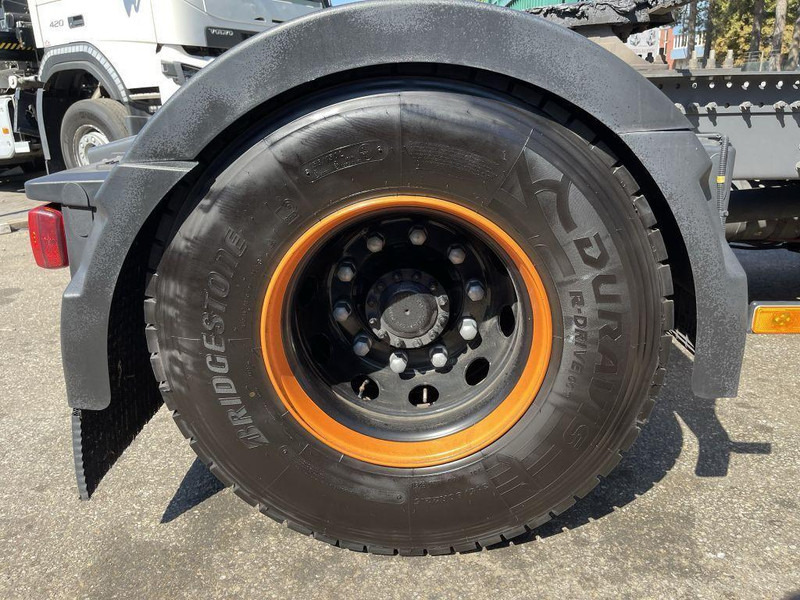 Cap tractor Volvo FH 460 ADR ACC + Dynamic Steering - I-park Cool - Lane Keeping Support - collision warning - leather - ... BE Truck: Foto 20 Cap tractor Volvo FH 460 ADR ACC + Dynamic Steering - I-park Cool - Lane Keeping Support - collision warning - leather - ... BE Truck: Foto 20