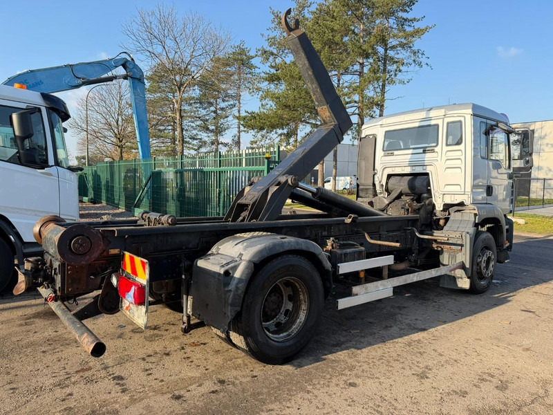 MAN TGA 18.350 4x2 19T HOOKLIFT / ABROLLKIPPER / GANCHO / AMPLIROL - EURO 3 - AS TRONIC AUTOMATIC - Camion cu cârlig: Foto 5 MAN TGA 18.350 4x2 19T HOOKLIFT / ABROLLKIPPER / GANCHO / AMPLIROL - EURO 3 - AS TRONIC AUTOMATIC - Camion cu cârlig: Foto 5