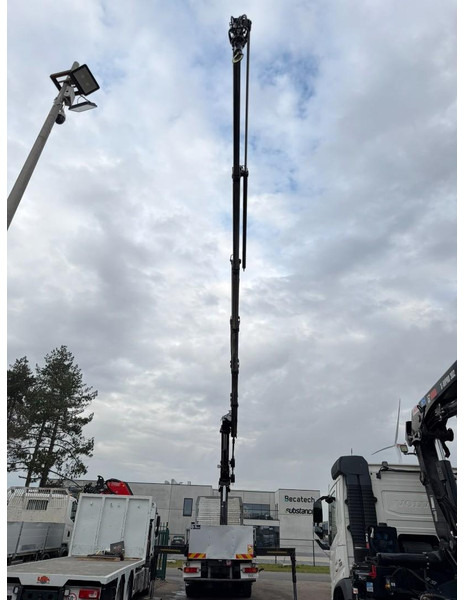 Camion cu macara Scania P380 8x4 TRIDEM BAUSTOFF + KRAN HIAB 166 ES-5 HIPRO - ROTATOR + RADIO - 7m60 PRITSCHE - MANUAL - LIFT + LENKACHSE: Foto 19