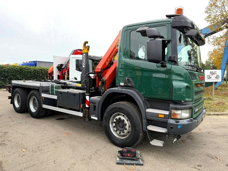 Scania P400 6x4 HOOKLIFT + CRANE PALFINGER PK9001 EH - RETARDER - 5/6F + ROTATOR + RADIO - WB 3m90 - EURO 5 - HUB REDUCTION / SPRING - BE TRUCK - Camion cu cârlig, Camion cu macara: Foto 2 Scania P400 6x4 HOOKLIFT + CRANE PALFINGER PK9001 EH - RETARDER - 5/6F + ROTATOR + RADIO - WB 3m90 - EURO 5 - HUB REDUCTION / SPRING - BE TRUCK - Camion cu cârlig, Camion cu macara: Foto 2