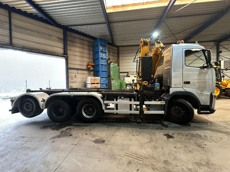 Volvo FH12-420 8x4 HOOKLIFT AJK + CRANE EFFER 250 - 3S - RADIO - TRIDEM LIFT + STEERING AXLE - I SHIFT - BE TRUCK - Camion cu cârlig, Camion cu macara: Foto 4 Volvo FH12-420 8x4 HOOKLIFT AJK + CRANE EFFER 250 - 3S - RADIO - TRIDEM LIFT + STEERING AXLE - I SHIFT - BE TRUCK - Camion cu cârlig, Camion cu macara: Foto 4
