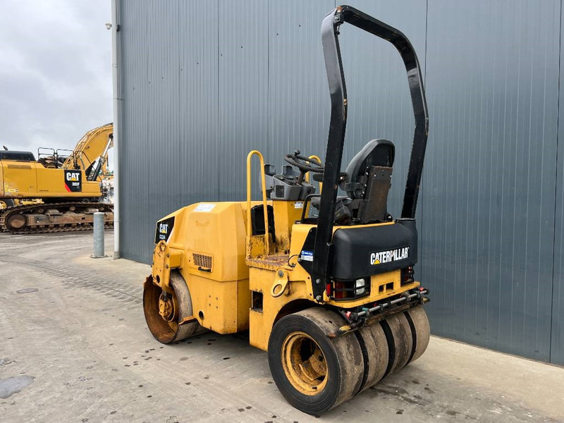 Cat CC24 - Cilindru compactor mixt: Foto 3 Cat CC24 - Cilindru compactor mixt: Foto 3