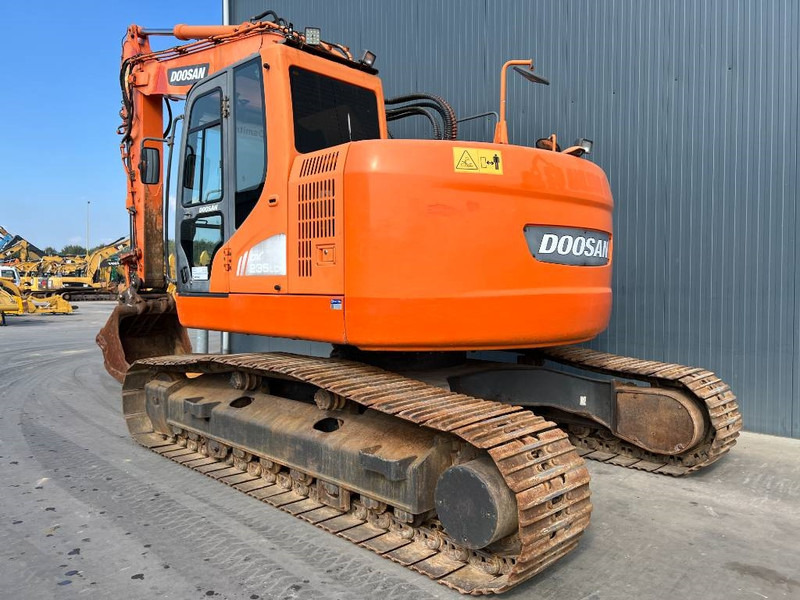 Doosan DX235LCR - Excavator pe şenile: Foto 3 Doosan DX235LCR - Excavator pe şenile: Foto 3