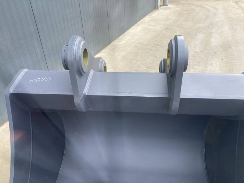 Hitachi ZX250 - Cupă pentru Utilaje constructii: Foto 5 Hitachi ZX250 - Cupă pentru Utilaje constructii: Foto 5