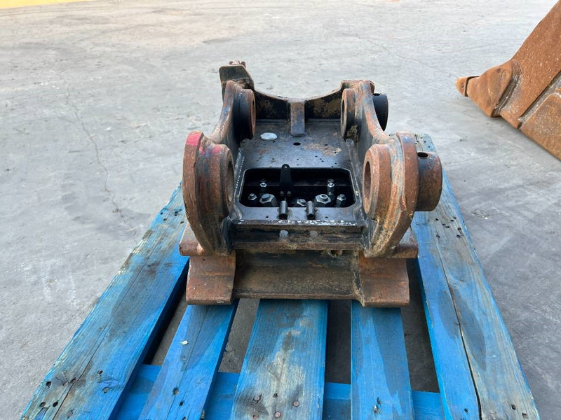 OilQuick OQ65 - 311F / 313F / 315F - Cuplare rapidă pentru Utilaje constructii: Foto 5 OilQuick OQ65 - 311F / 313F / 315F - Cuplare rapidă pentru Utilaje constructii: Foto 5