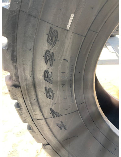 TRIANGLE 17.5R25 - Anvelope și jante pentru Utilaje constructii: Foto 4 TRIANGLE 17.5R25 - Anvelope și jante pentru Utilaje constructii: Foto 4