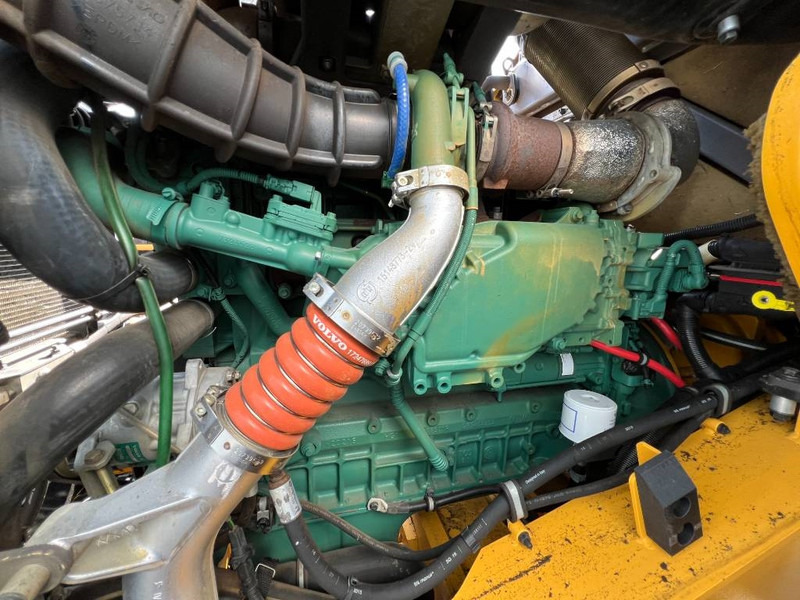 Volvo L90H - Încărcător frontal pe pneuri: Foto 5 Volvo L90H - Încărcător frontal pe pneuri: Foto 5