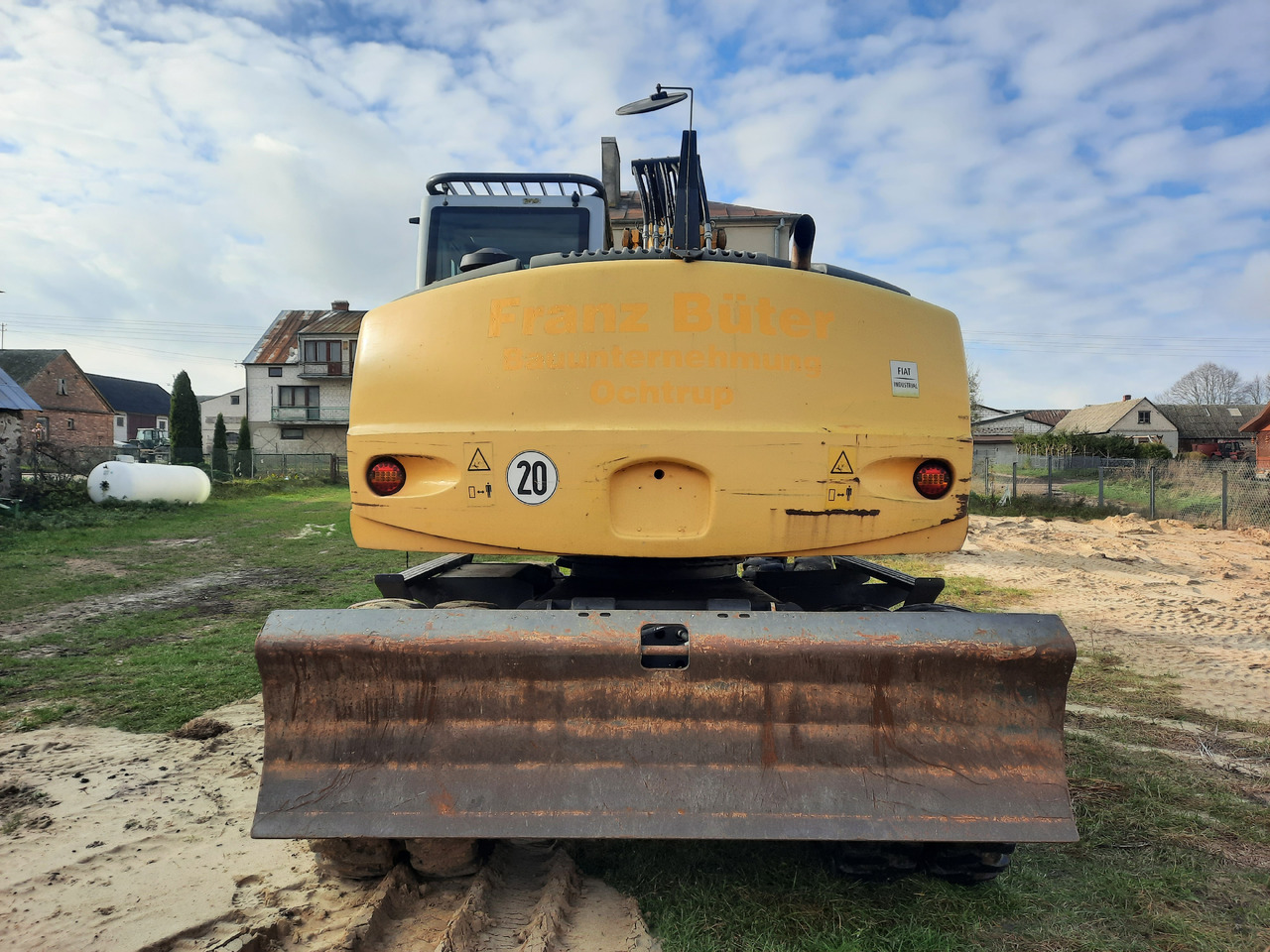 NEW HOLLAND WE150C - Excavator pe roţi: Foto 4 NEW HOLLAND WE150C - Excavator pe roţi: Foto 4