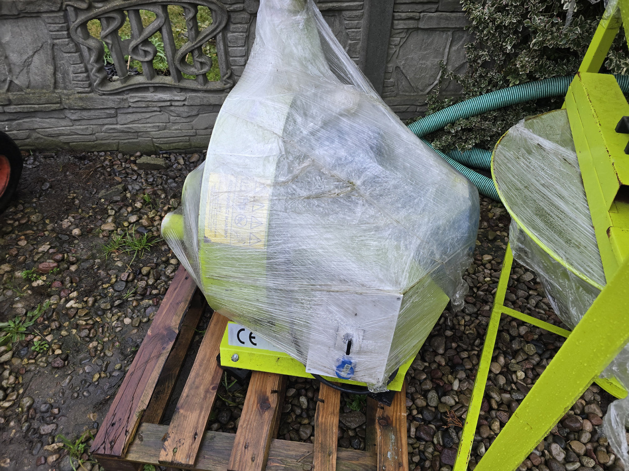 Adraf S01/1 - Remorcă distribuit furaje: Foto 4 Adraf S01/1 - Remorcă distribuit furaje: Foto 4