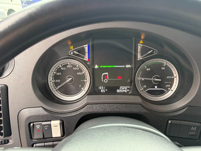 DAF XF 480 XF480 4X2 SSC / Smart tacho / Full spoilers / parking airco / Holland Truck - Cap tractor: Foto 3 DAF XF 480 XF480 4X2 SSC / Smart tacho / Full spoilers / parking airco / Holland Truck - Cap tractor: Foto 3